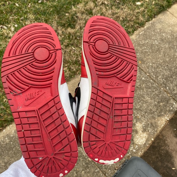 Jordan 1s Chicago (2015) main image 4